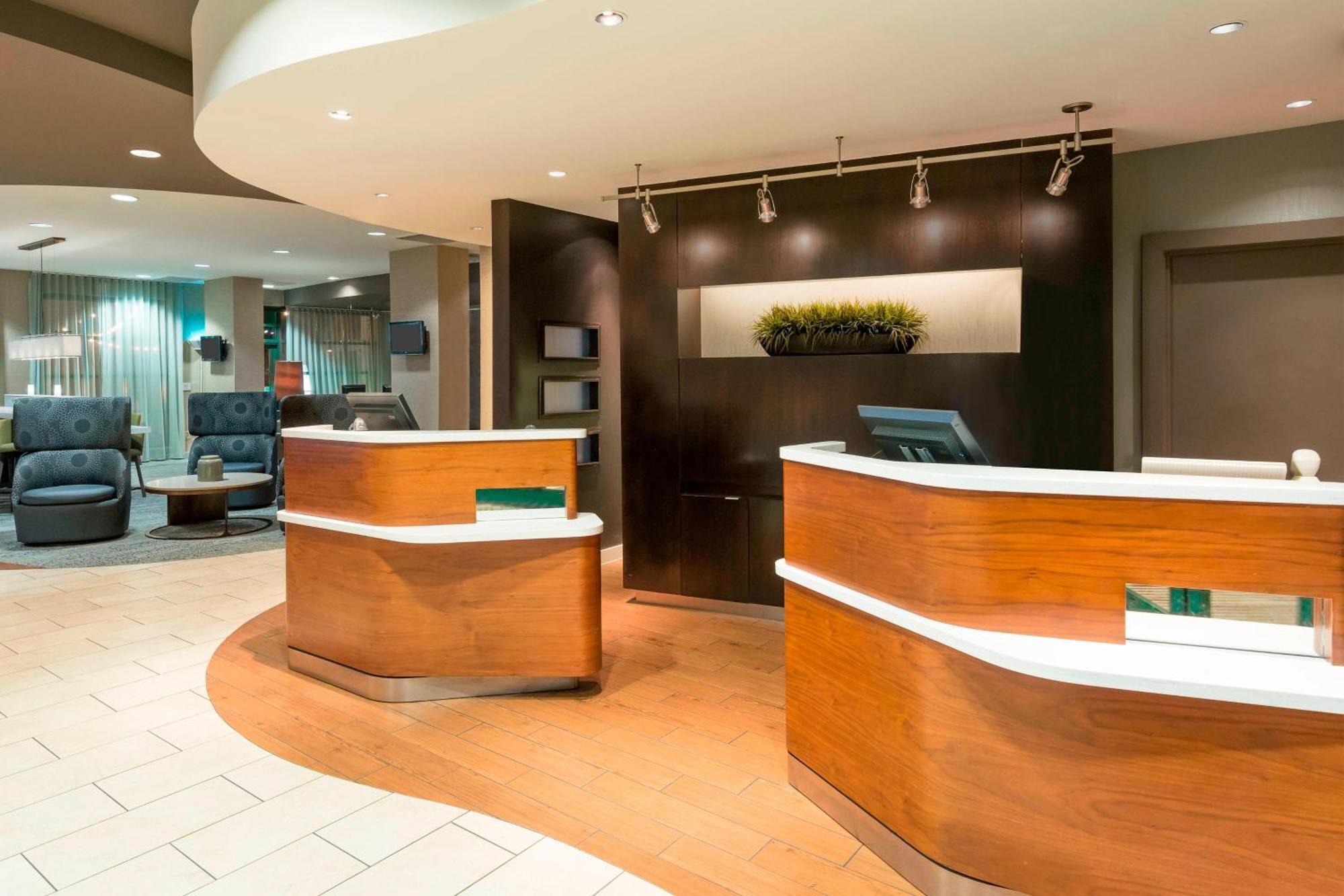 Courtyard By Marriott Chattanooga Downtown Экстерьер фото