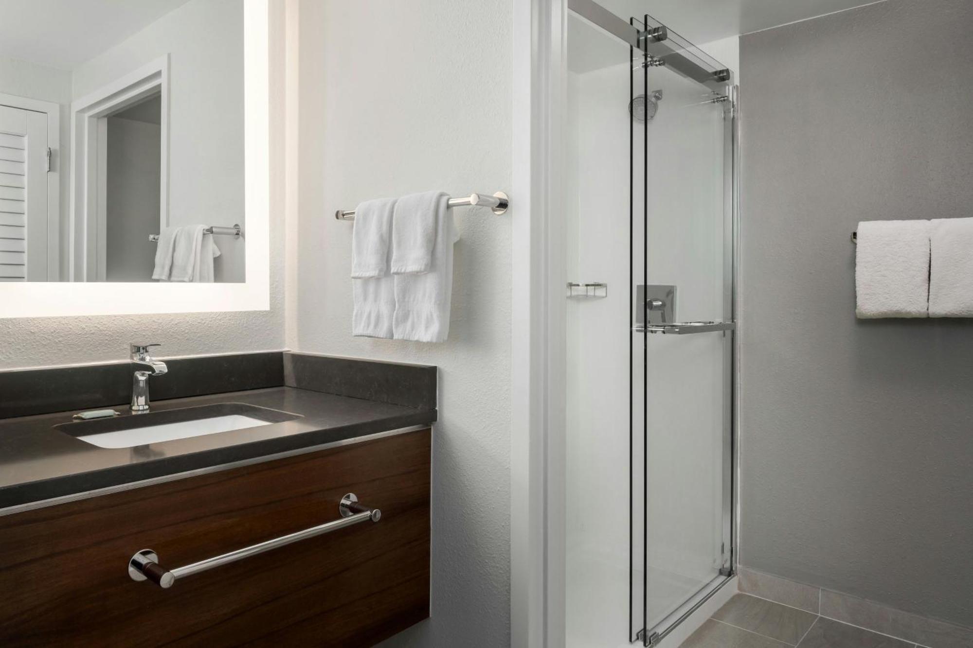 Courtyard By Marriott Chattanooga Downtown Экстерьер фото