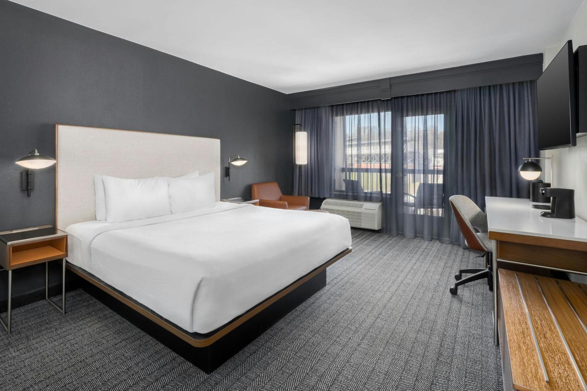 Courtyard By Marriott Chattanooga Downtown Экстерьер фото