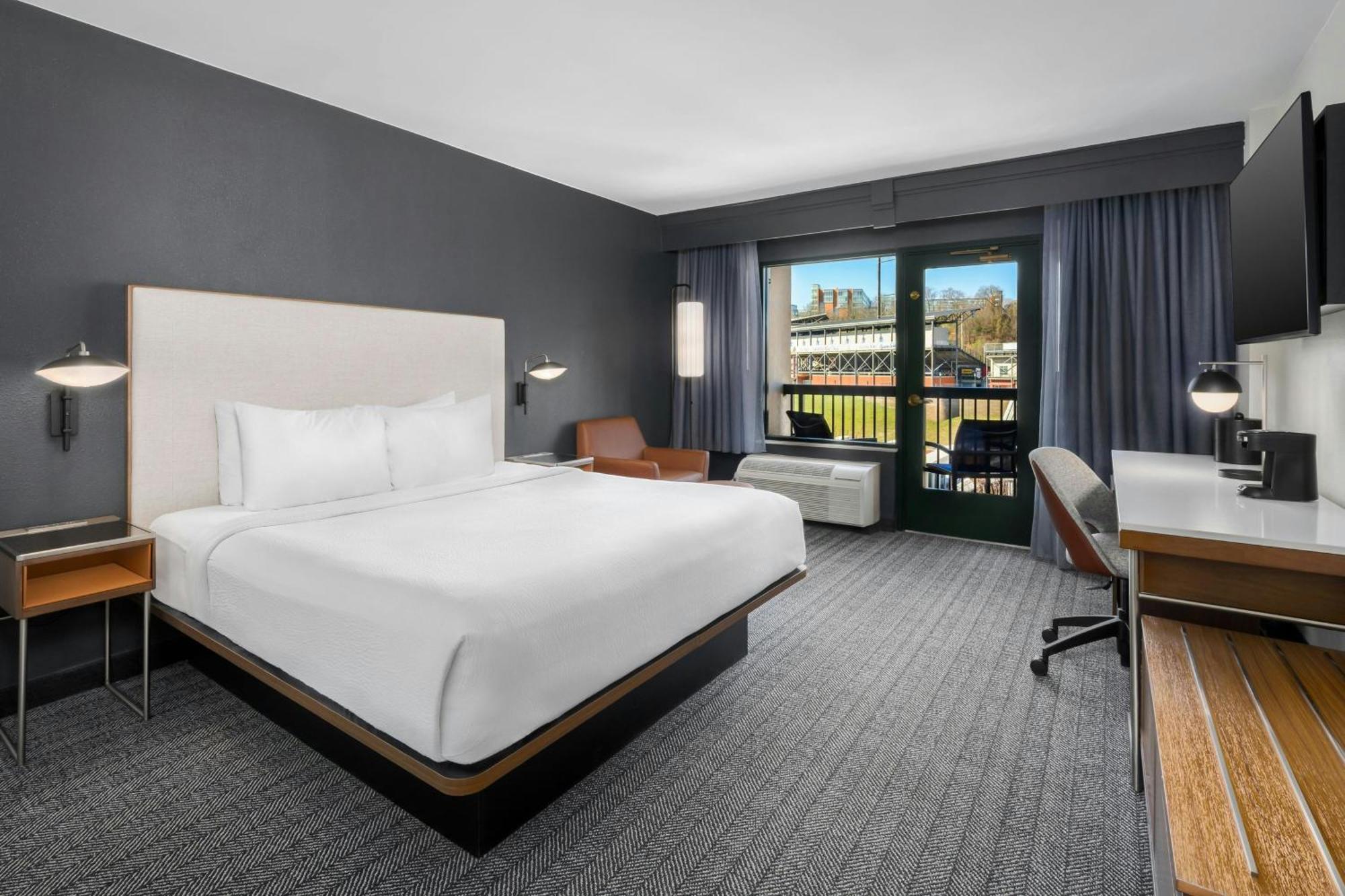 Courtyard By Marriott Chattanooga Downtown Экстерьер фото